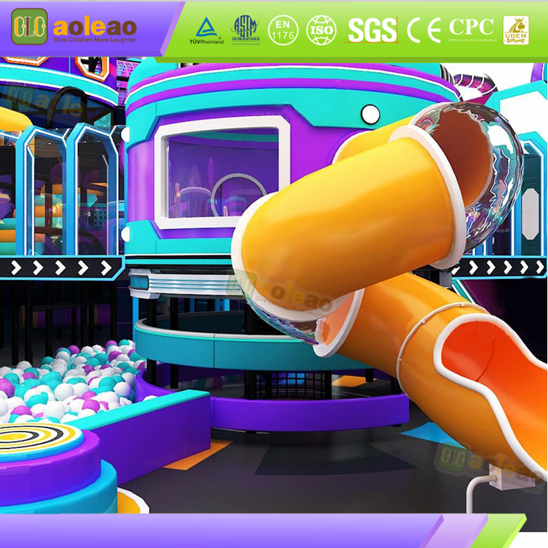 קניון Atrium Naughty Castle מרכז קניות ציוד תנועה גדול שפר את זרימת הלקוחות