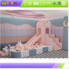 pink toddler kucheza laini na shimo mpira