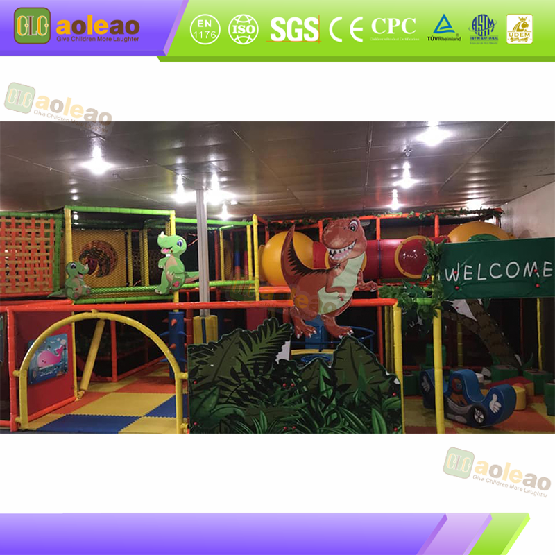Zone d'activit&eacute; pour petits enfants, corps pliable et l&eacute;ger, appartement et petit espace, amusant et facile &agrave; entretenir.