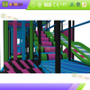 Pieni leikkikentt&auml; Slide Maze Park, sis&auml;leikkikentt&auml;, kest&auml;v&auml; ja helppohoitoinen
