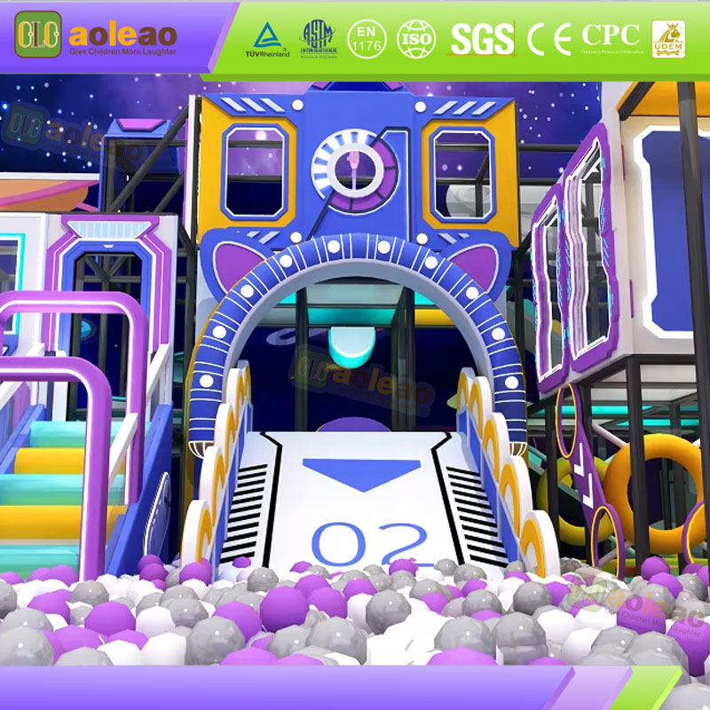Notranji Nestandardni Nagajiv Grad Prilagoditev Prizorišča Posebne Oblike Značilna Komercialna Ulica Po meri